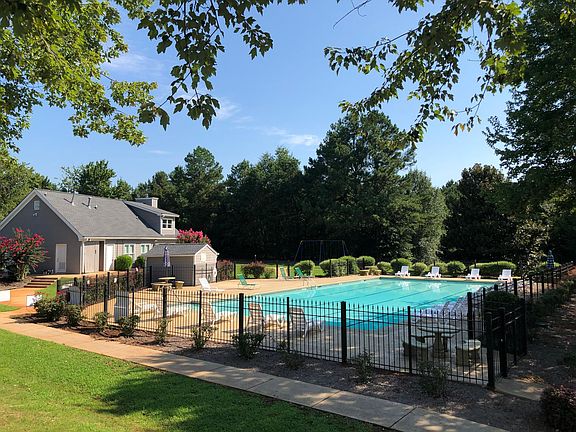 3rd image of 2131 Kellington Dr