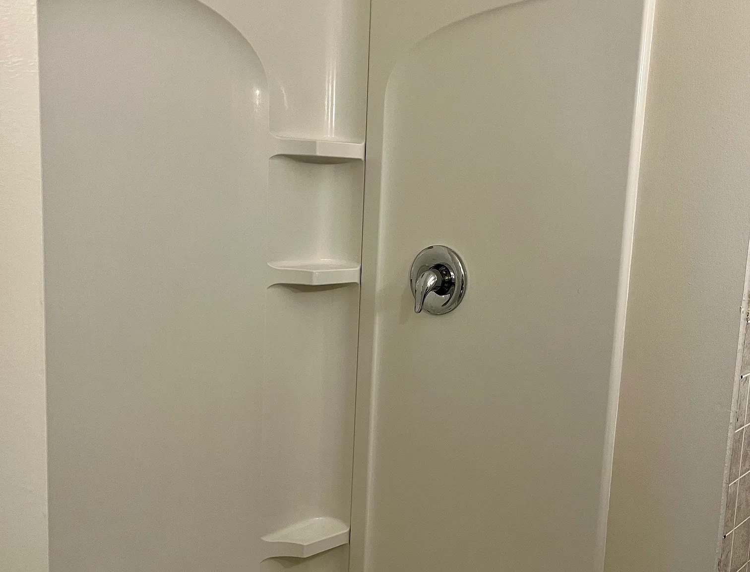 2 bed, 1000 sqft, $1,100 — Photo 3