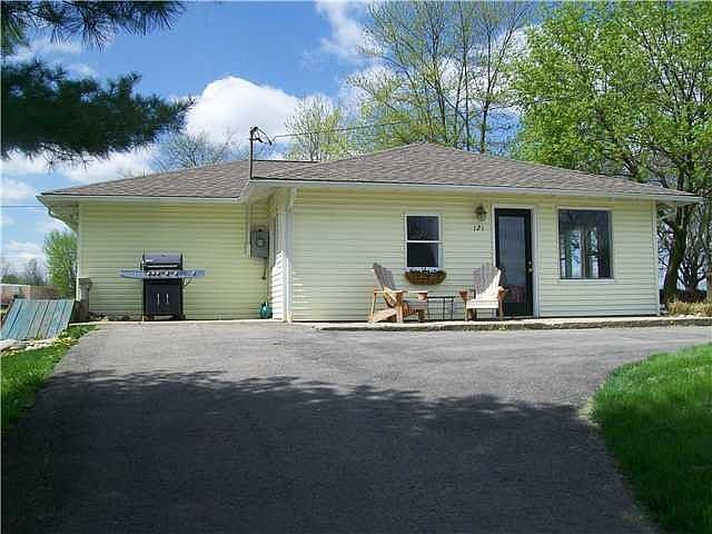 Exterior 1 