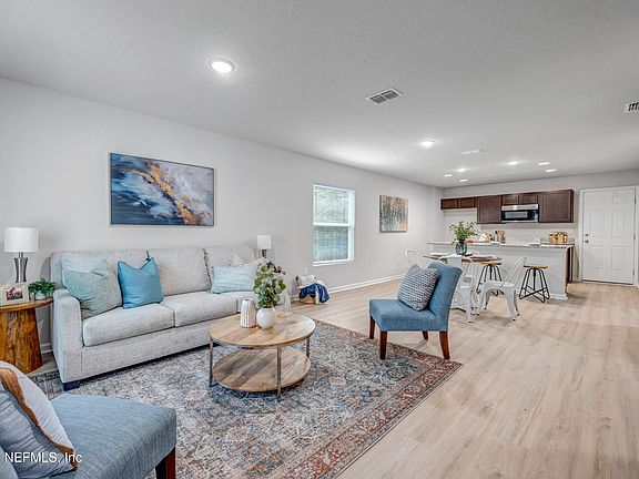 4th image of 5429 AMAZON Avenue