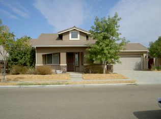 5853 E Garrett Ave, Fresno, CA 93727