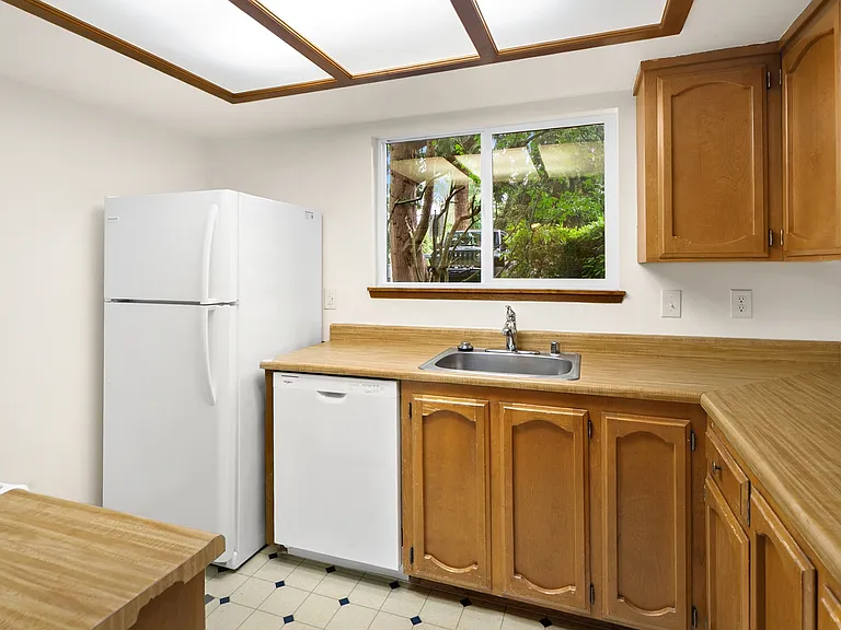 820 Cady Rd #H102 — Photo 6