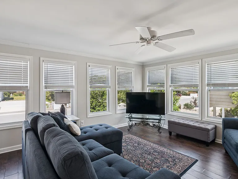 101 W Cape Shores Dr — Photo 10
