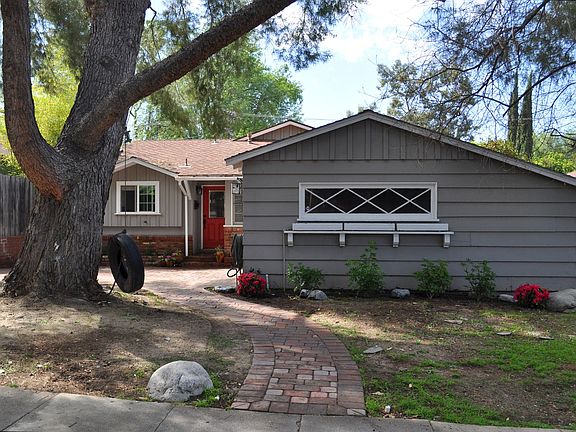 2nd image of 4707 Santa Lucia Dr