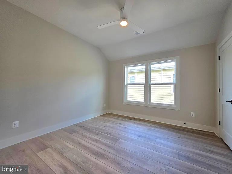 41 E Reed Ave — Photo 17