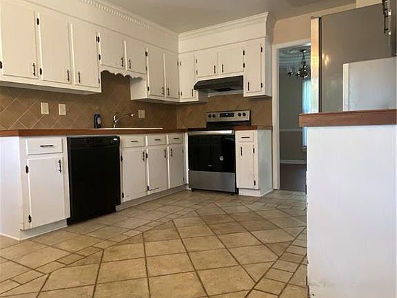 5th image of 321 Woodberry Dr
