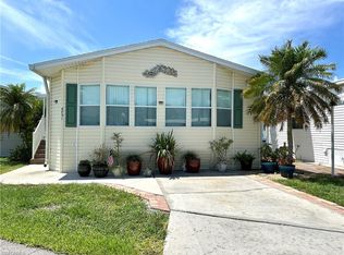 4731 Split Log Ln W, Estero, FL 33928