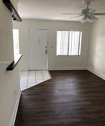 3rd image of 1860 Venice Park Dr APT 203