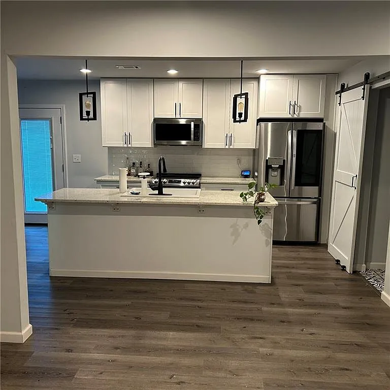 3 bed, 2.5 bath, 1536 sqft, $2,450 — Photo 4