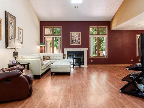 5th image of 13273 Weatherfield Way