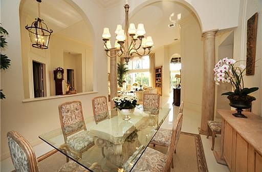 Home For Sale In Broken Sound