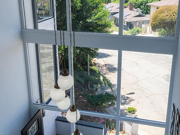 5th image of 531 Martos Dr