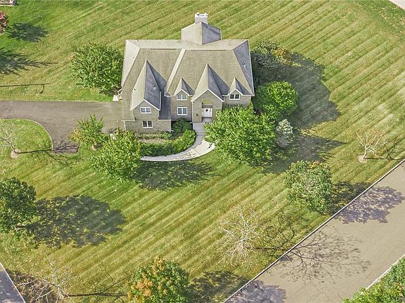 3rd image of 1 Lea Ct