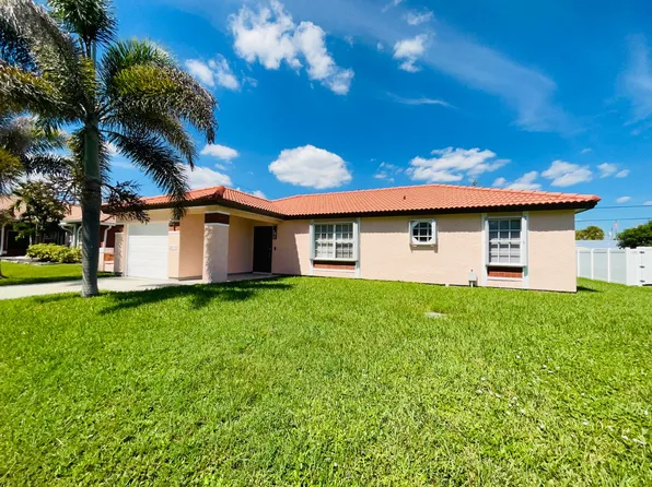 2813 SE Ironton Ave, Port Saint Lucie, FL 34952