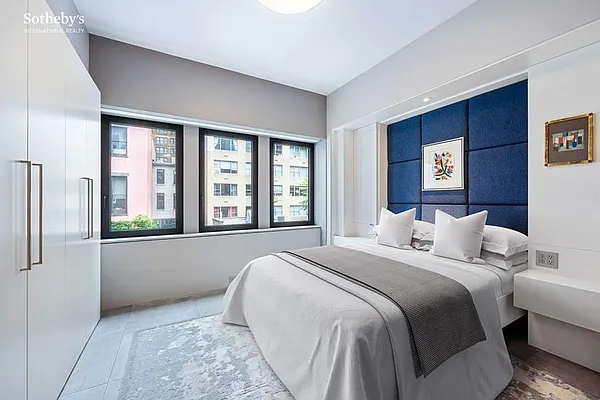 Sold by Sotheby's International Realty | media 16