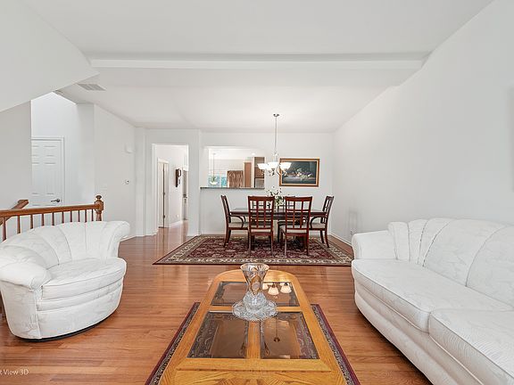 5th image of 9421 W 141st St