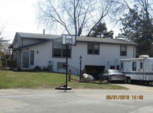 3325 Wren Ln, Eagan, MN 55121