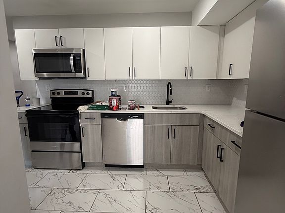 4th image of 54 Holland St #B1