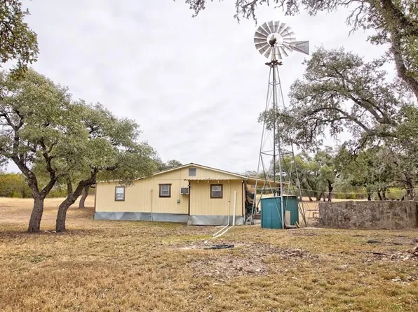 180 Bee Hive Rd SW, Hunt, TX 78024