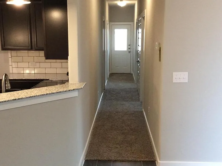253 Hidden Springs Dr — Photo 4