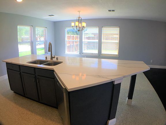 2nd image of 12015 Peachtree Ln