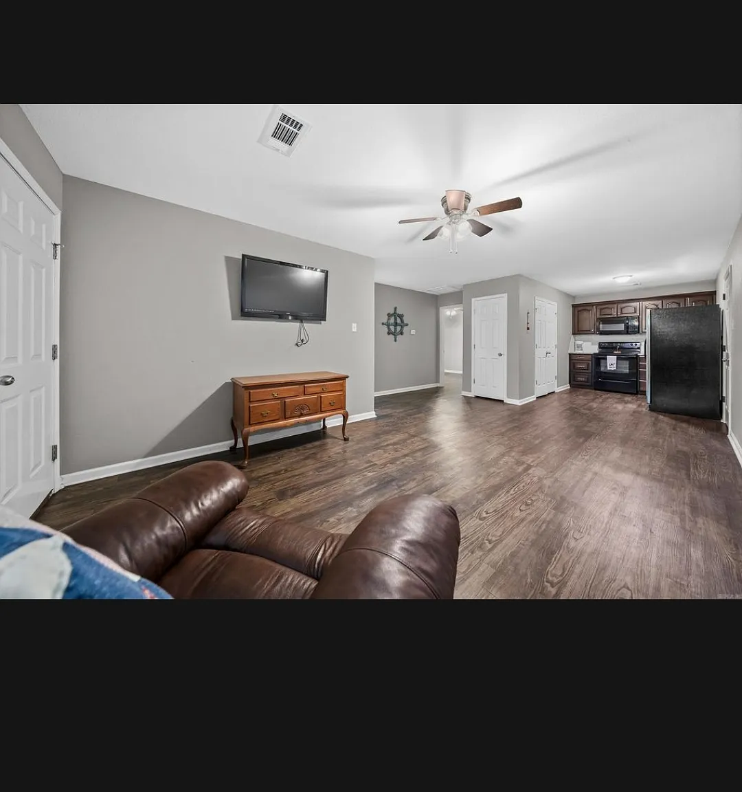 272 Rainwaters St — Photo 3