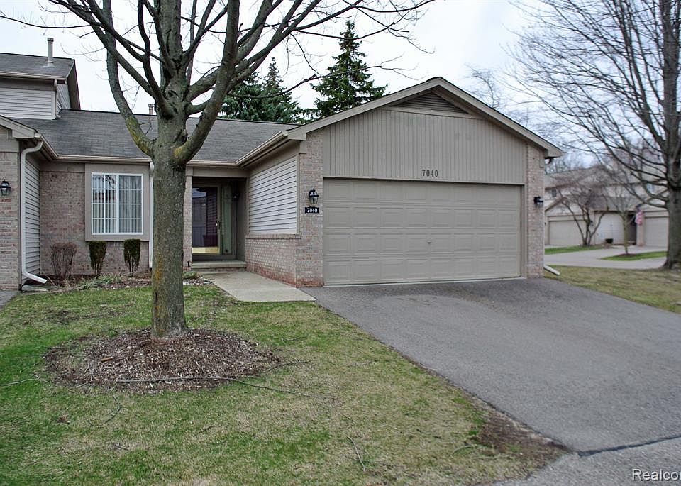 7040 Deerhurst Dr, Westland, MI 48185 Zillow