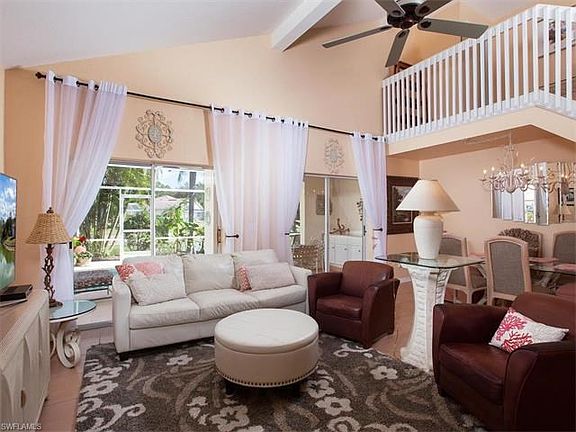 3rd image of 208 Sabal Lake Dr