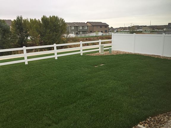 3rd image of 456 Stonebrooke Dr
