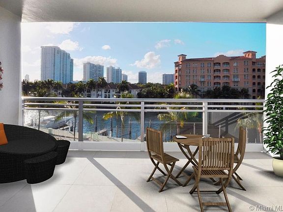 4th image of 2950 NE 188th St APT 341