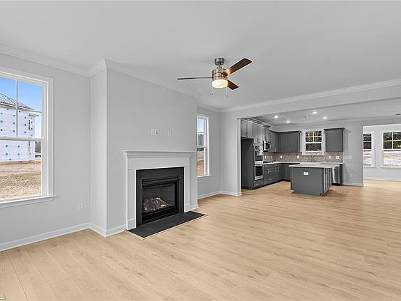 7th image of this home