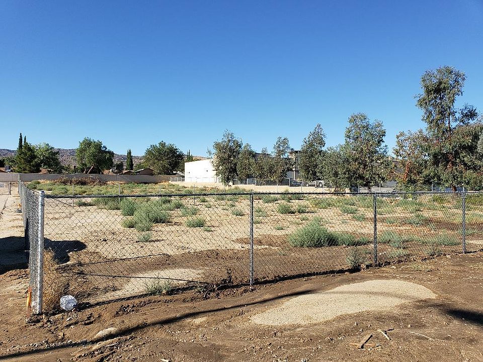 1st image of 7734 Pearblossom Highway Vic 77th Hwy