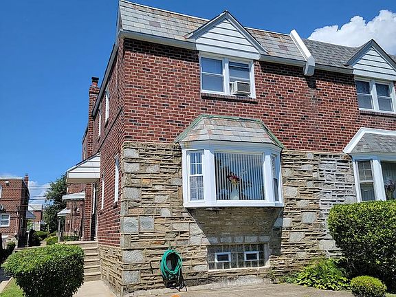 2nd image of 1023 E Durham St