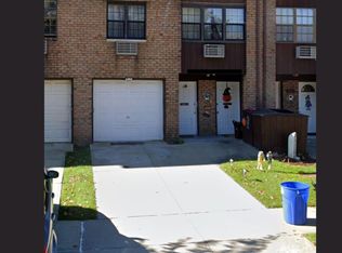 15618 80th St, Jamaica, NY 11414