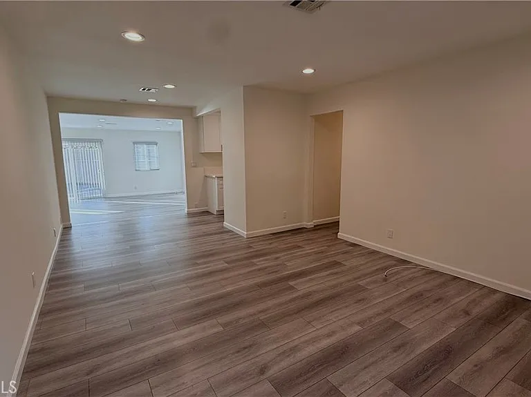 6203 Goodland Ave — Photo 3
