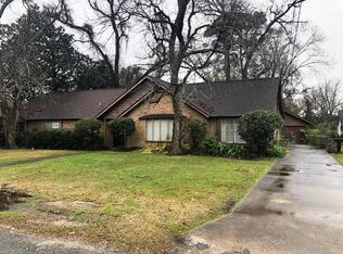 6675 Jefferson Blvd, Groves, TX 77619