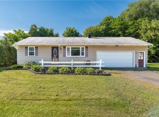 13 Danford St, Sodus, NY 14551