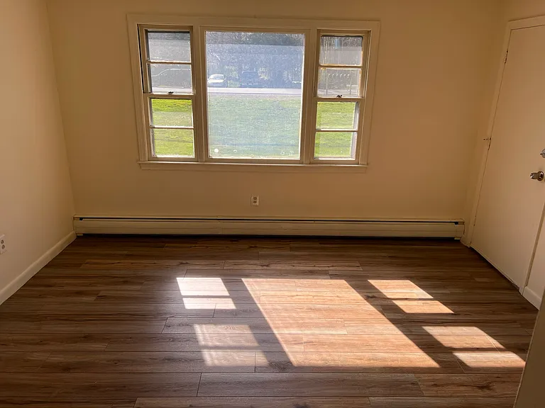 400 Portsmouth Ave #1 — Photo 5