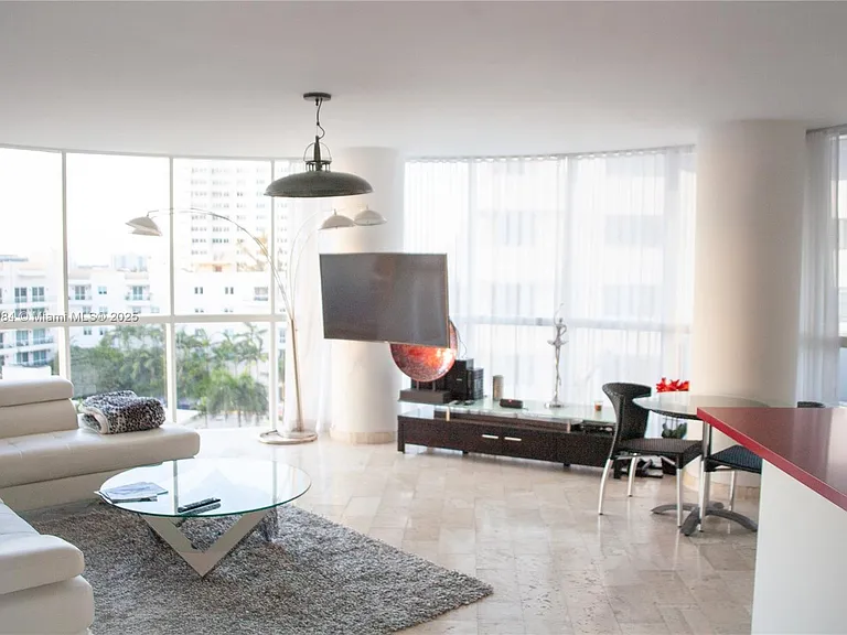 6301 Collins Ave #807 — Photo 33