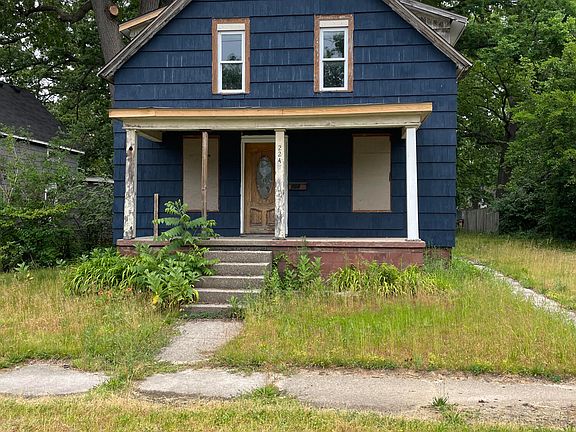 2nd image of 224 Hobart St