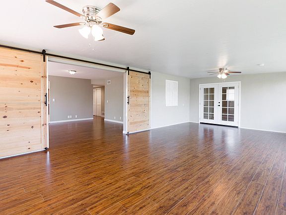 5th image of 3350 Las Vegas Dr