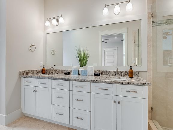4th image of 45 Pine Knoll Ln #45