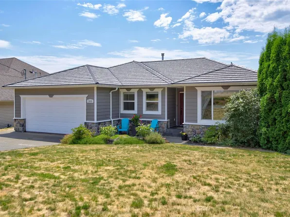 1059 Thorpe Ave, Courtenay, BC V9N 7K7