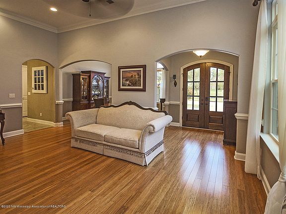 4th image of 9132 Belle Maison Blvd