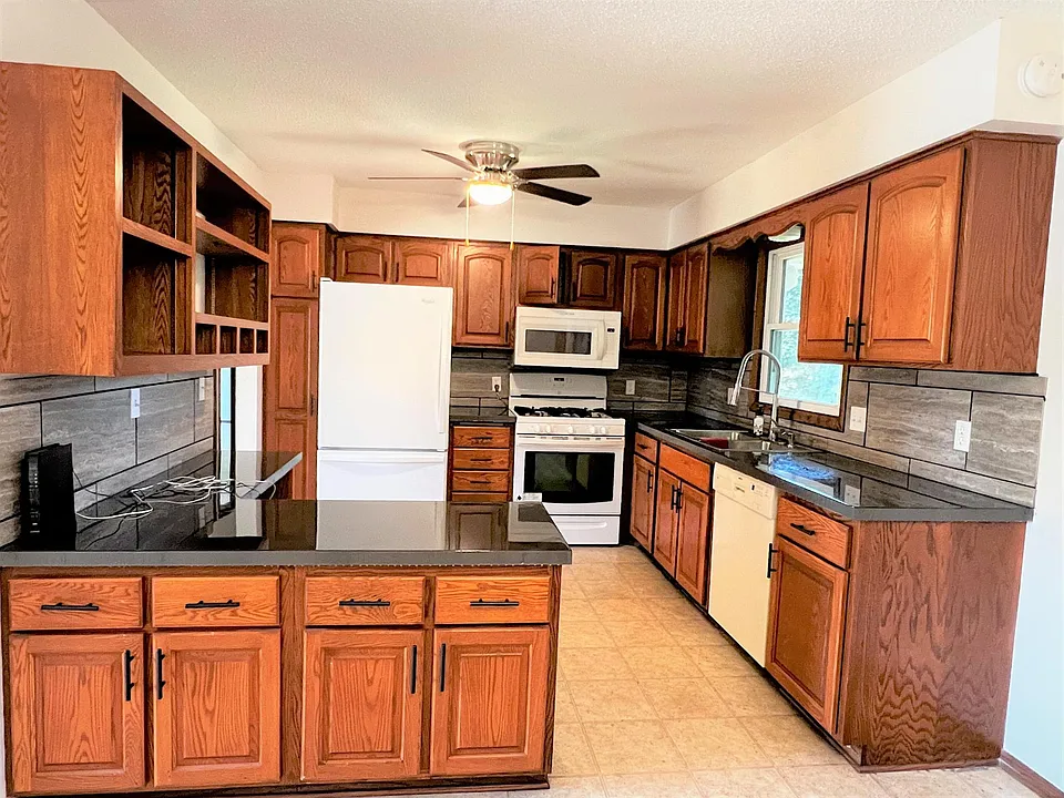 744 Gramsie Rd