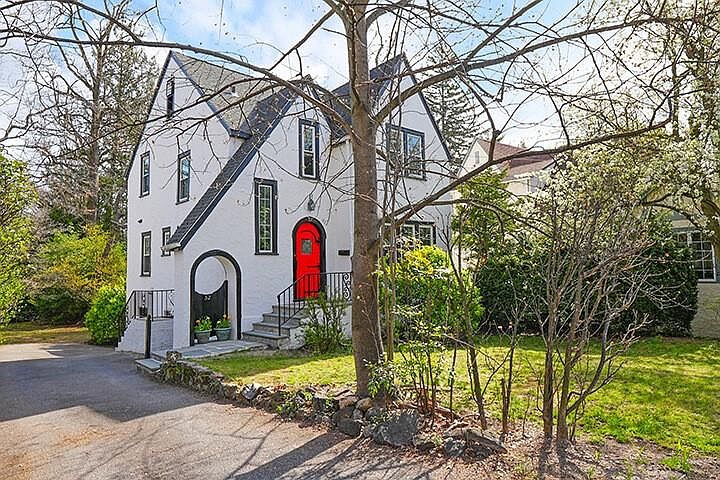 1st image of 52 Harrison Drive