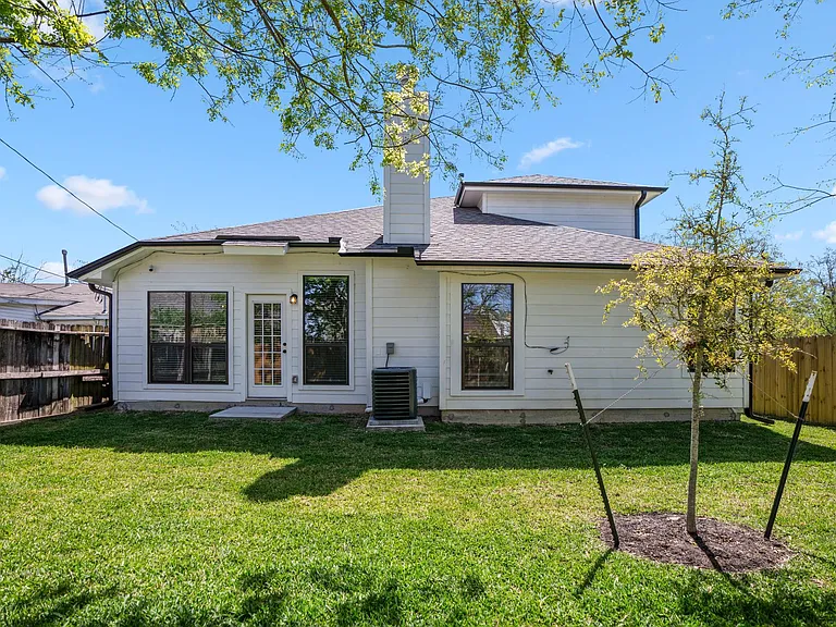 7122 Conley St — Photo 40