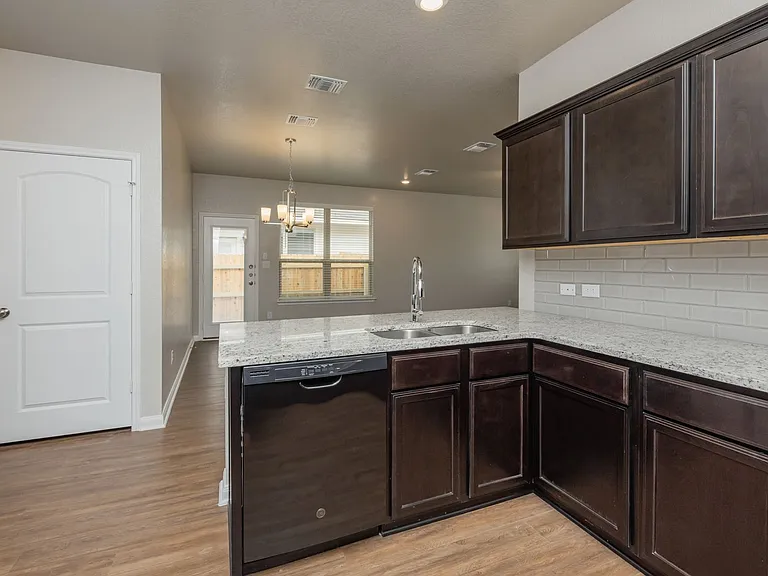 1515 Case Rd — Photo 21