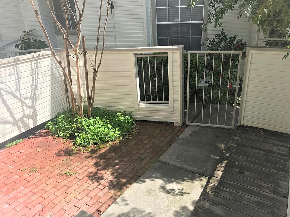 1st image of 995 Belmont Trl