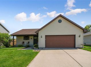1109 Sundance Cir, Adel, IA 50003
